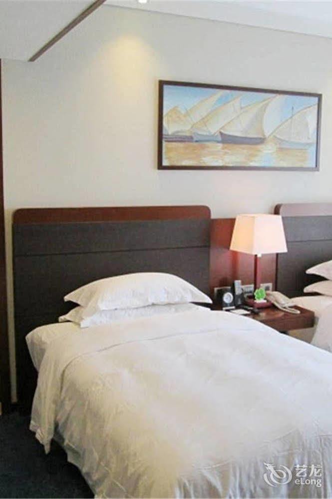Bavaria City Hotel Pejhaj Kültér fotó