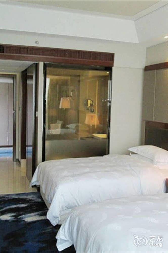 Bavaria City Hotel Pejhaj Kültér fotó