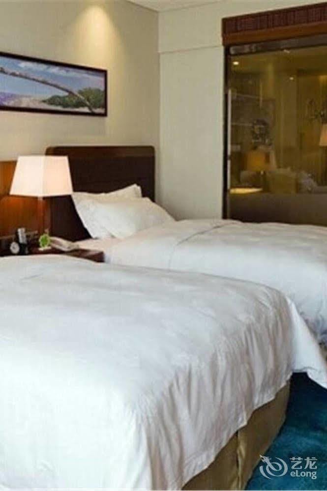 Bavaria City Hotel Pejhaj Kültér fotó