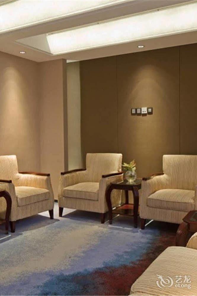 Bavaria City Hotel Pejhaj Kültér fotó